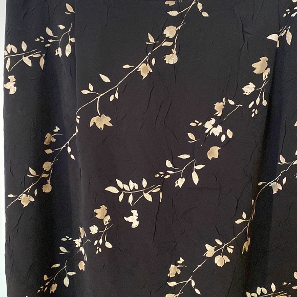 Vintage skirt w/ side slit - Picture 2 of 5